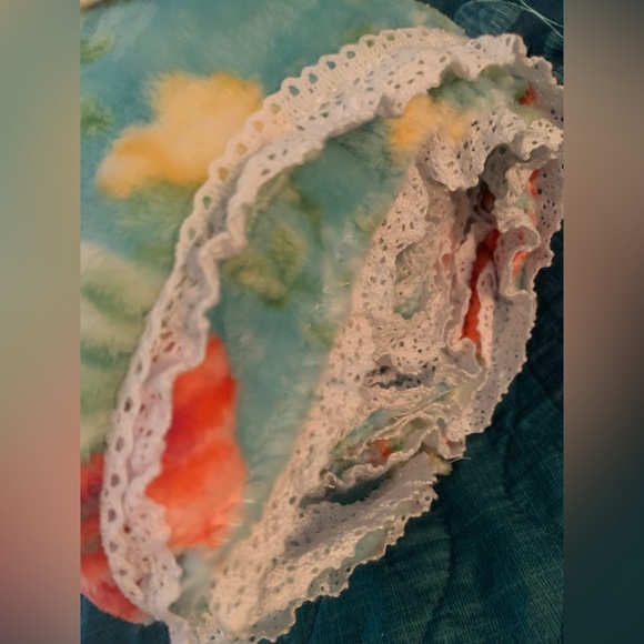 Pioneer Woman Throw - Picture 2 of 3